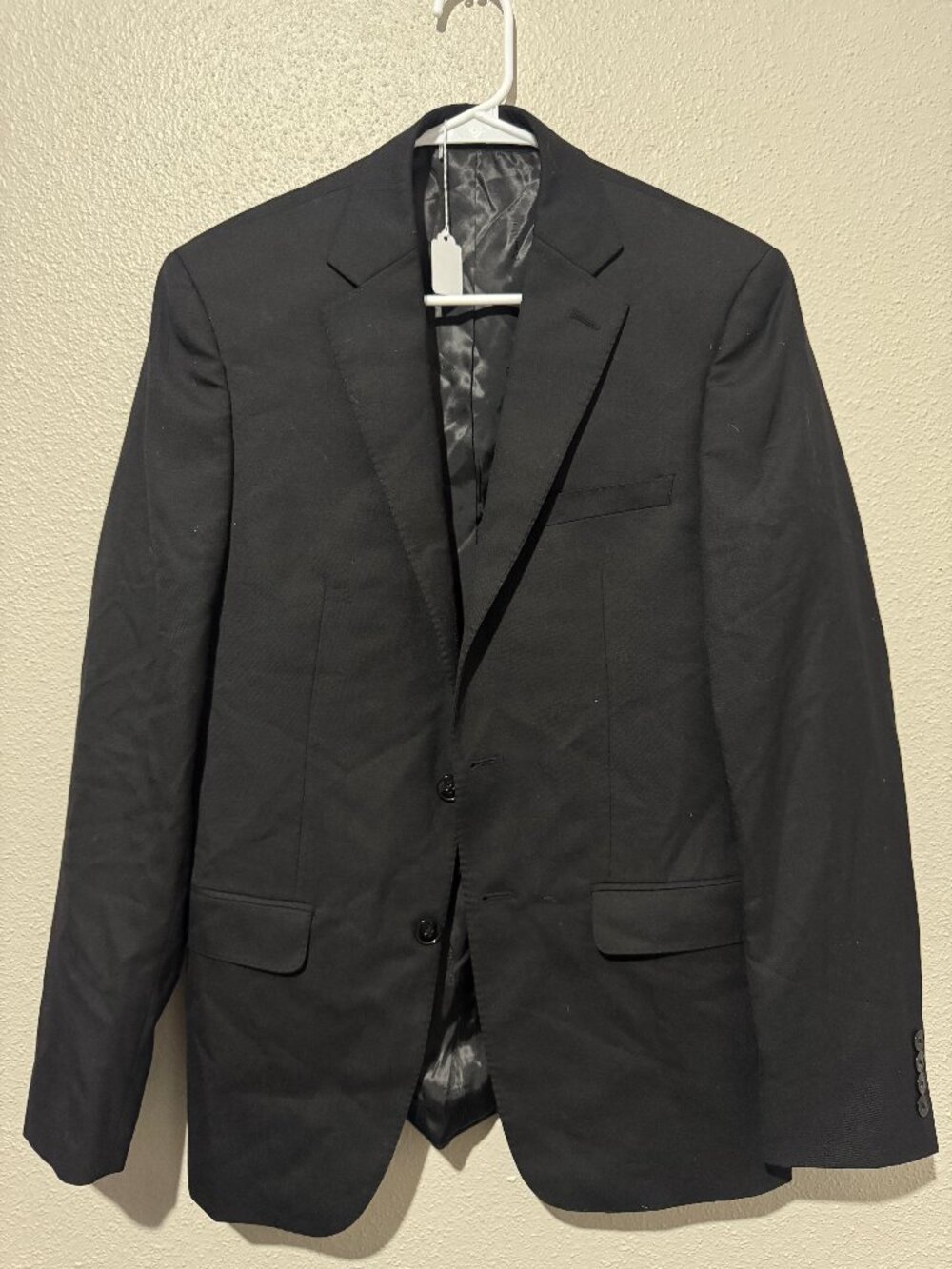 Calvin Klein men’s black suit blazer
